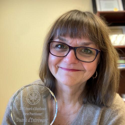 Duana d'Entremont holds her award